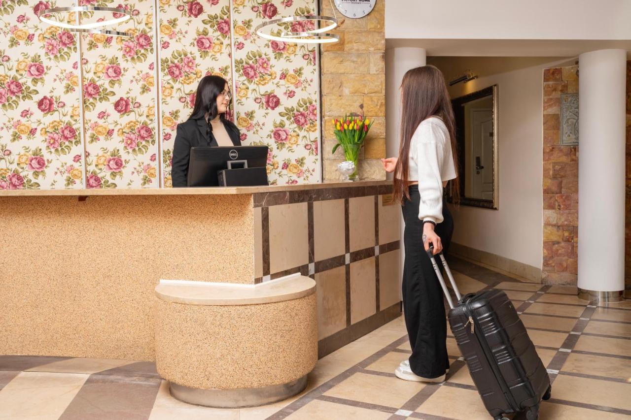 Hotel Victory Home Варшава Екстериор снимка