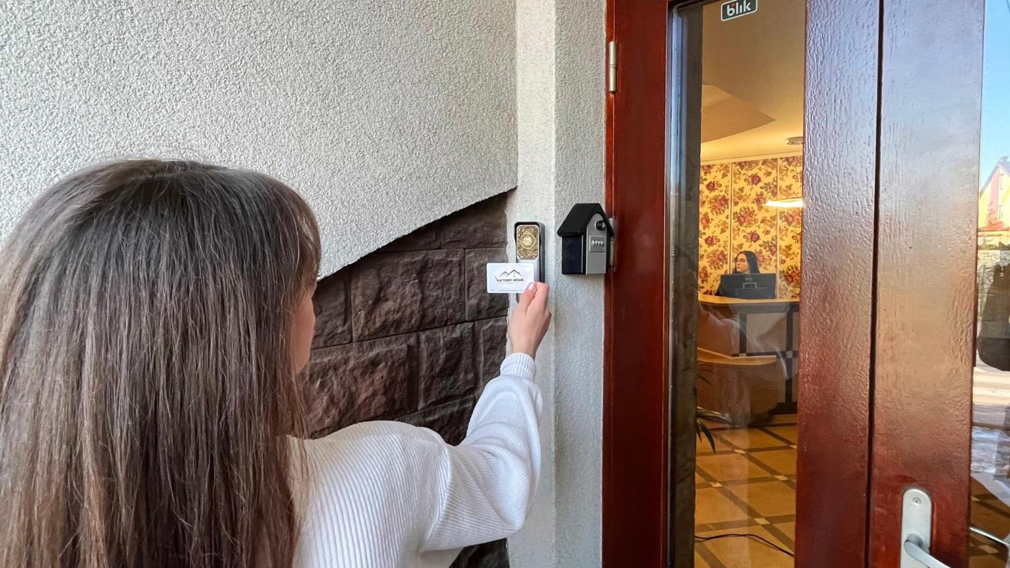 Hotel Victory Home Варшава Екстериор снимка