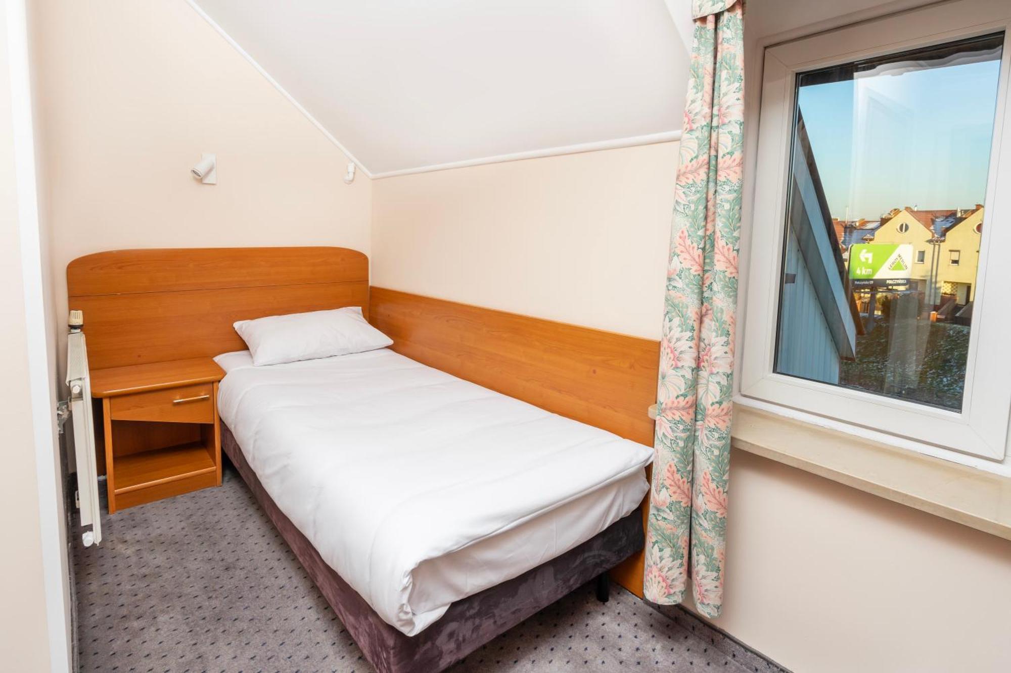 Hotel Victory Home Варшава Екстериор снимка
