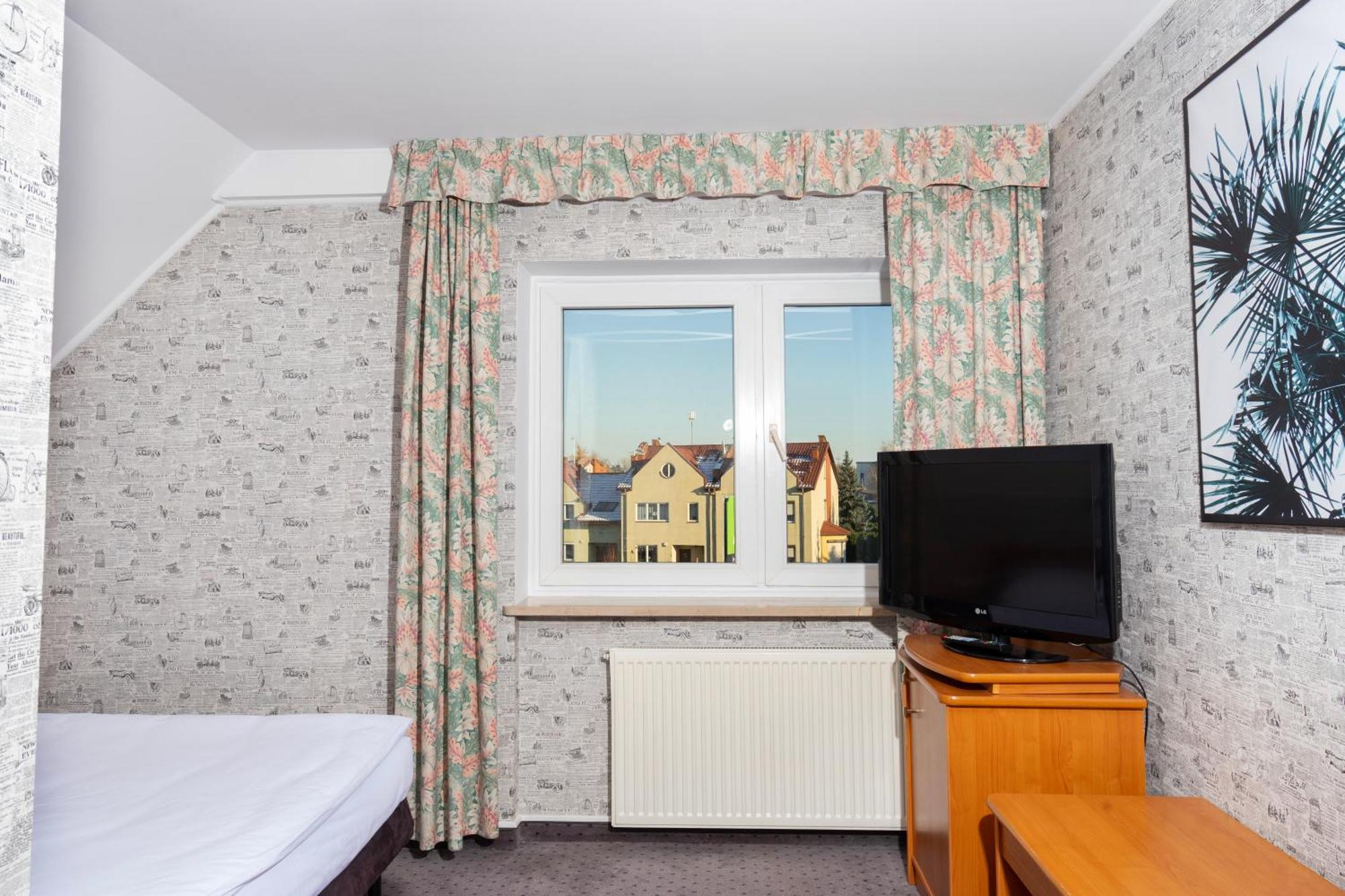 Hotel Victory Home Варшава Екстериор снимка