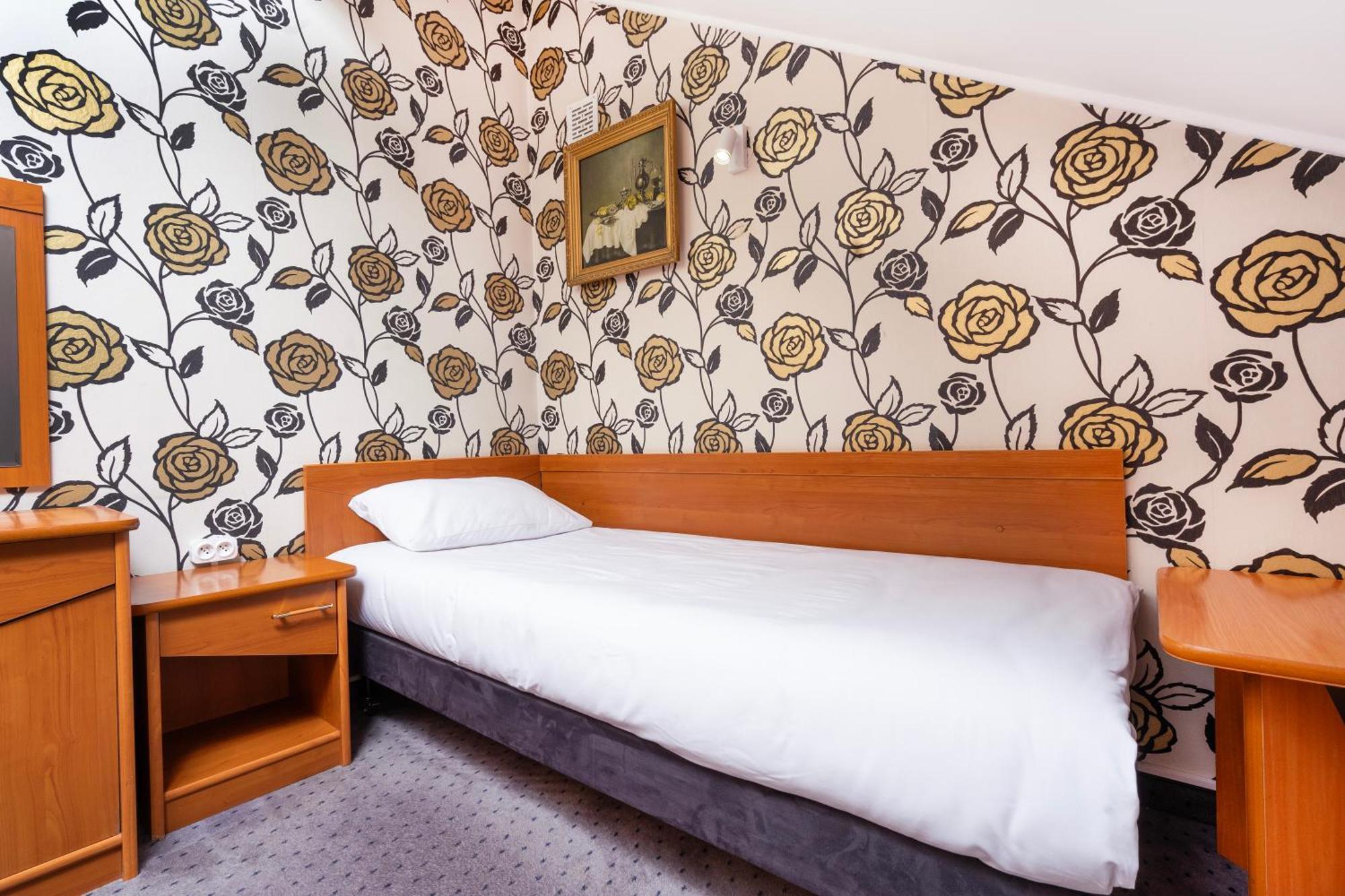 Hotel Victory Home Варшава Екстериор снимка